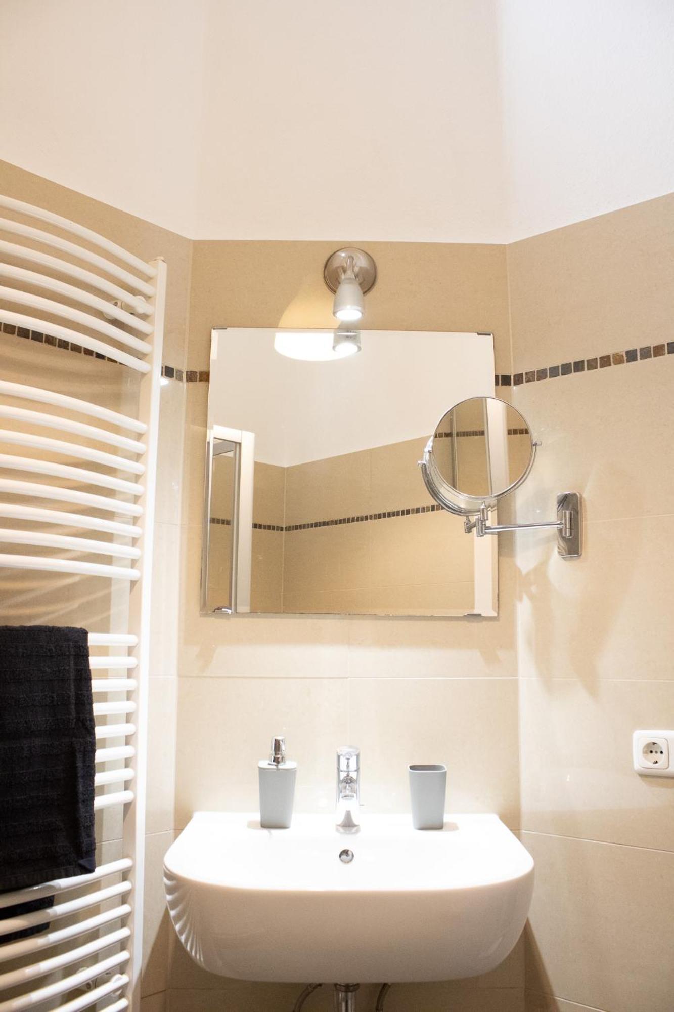 Apartment Wiesbaden Mitte, Zentral Am Park, Congresscenter 5 Min, Bahnhof 10Min Zewnętrze zdjęcie