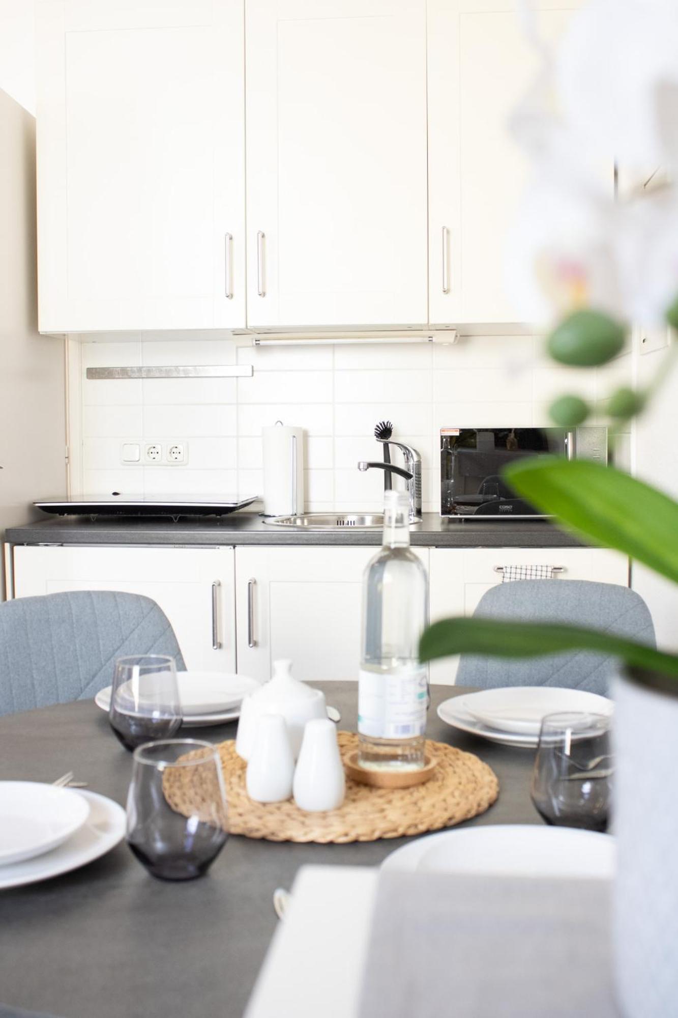 Apartment Wiesbaden Mitte, Zentral Am Park, Congresscenter 5 Min, Bahnhof 10Min Zewnętrze zdjęcie