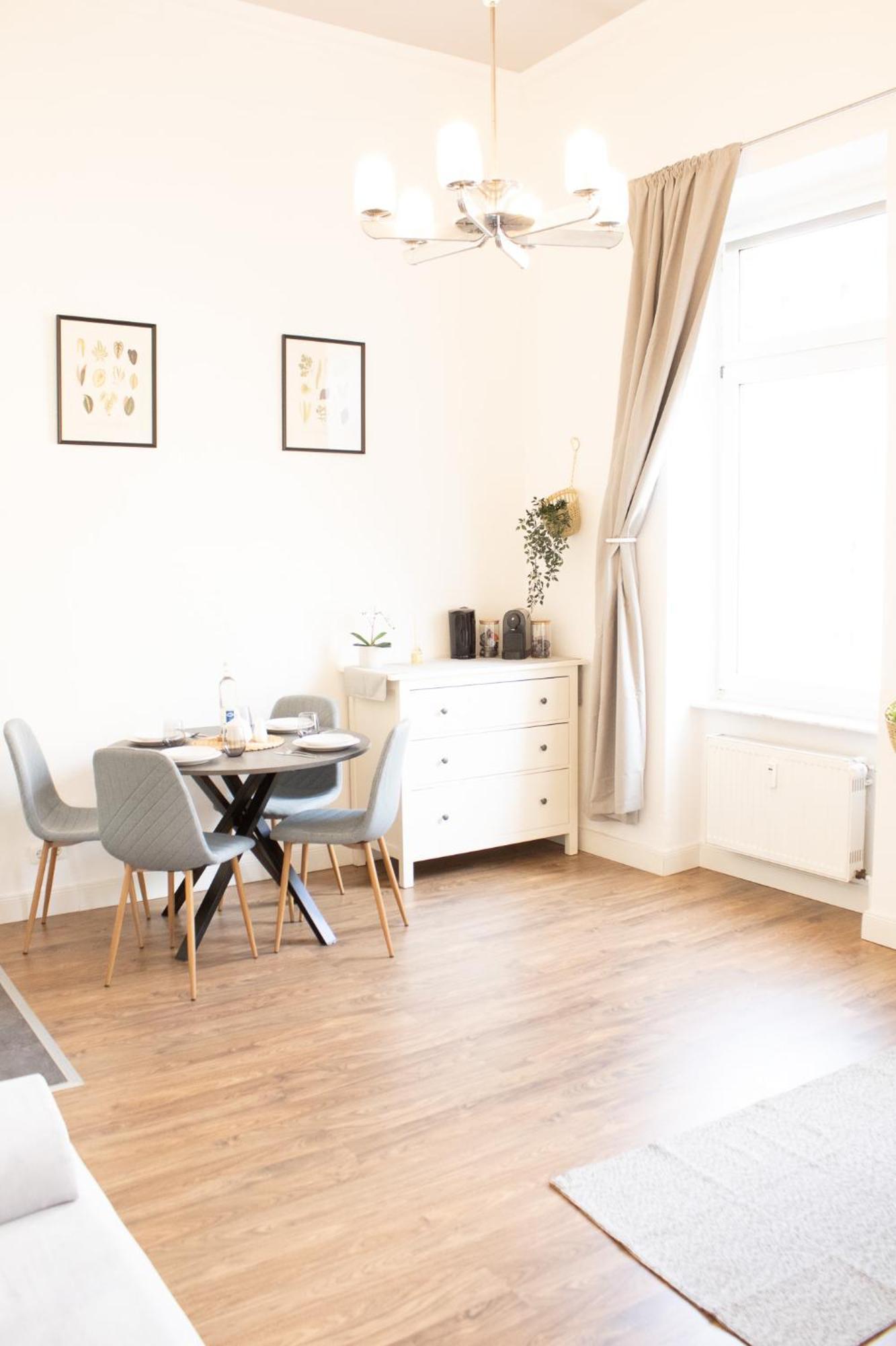 Apartment Wiesbaden Mitte, Zentral Am Park, Congresscenter 5 Min, Bahnhof 10Min Zewnętrze zdjęcie